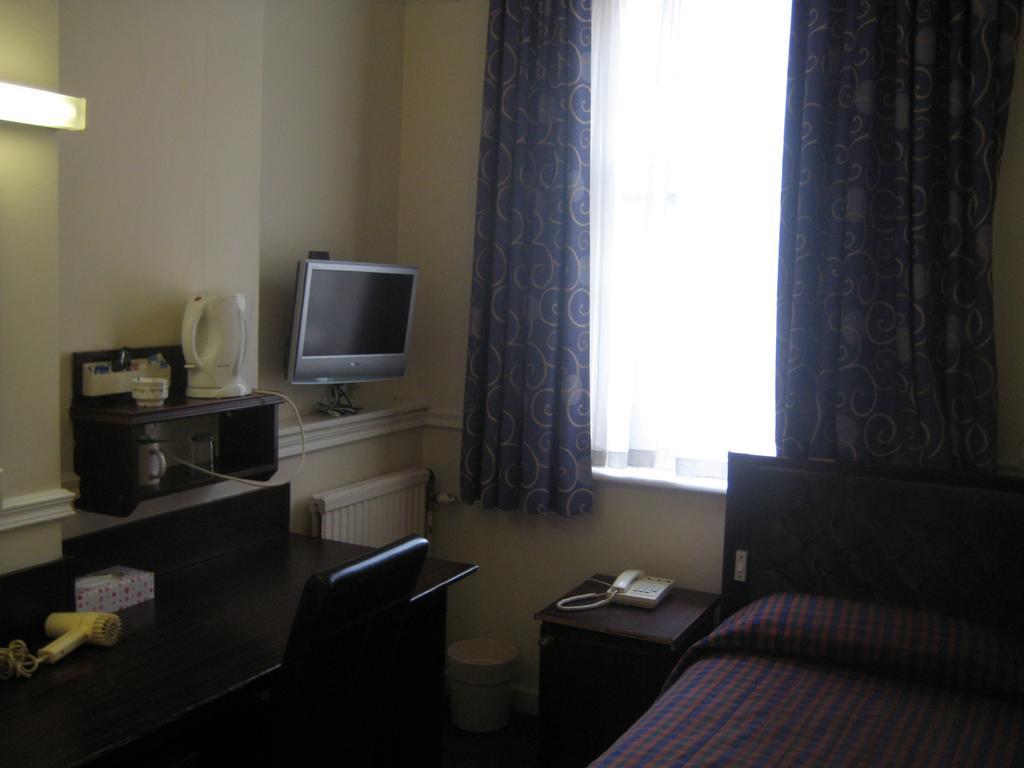 Hallam Hotel London Exterior photo